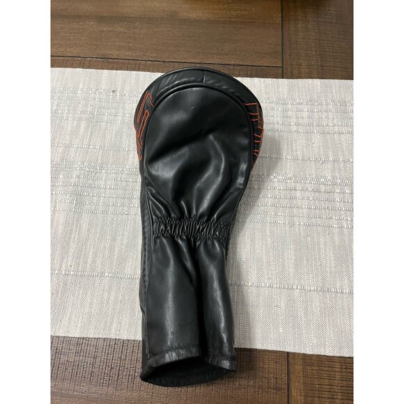 TaylorMade Golf M5 Driver Headcover Head Cover Red Black - Picture 4 of 4